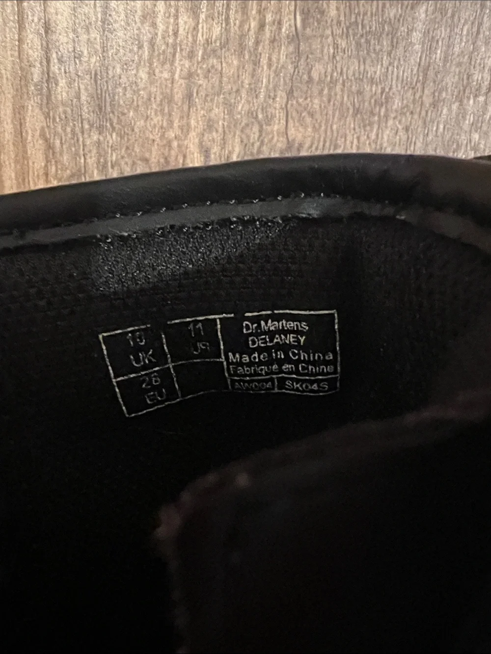 Dr. Marten’s Delaney Black Patent Leather Boots for Toddler Girl, size 11